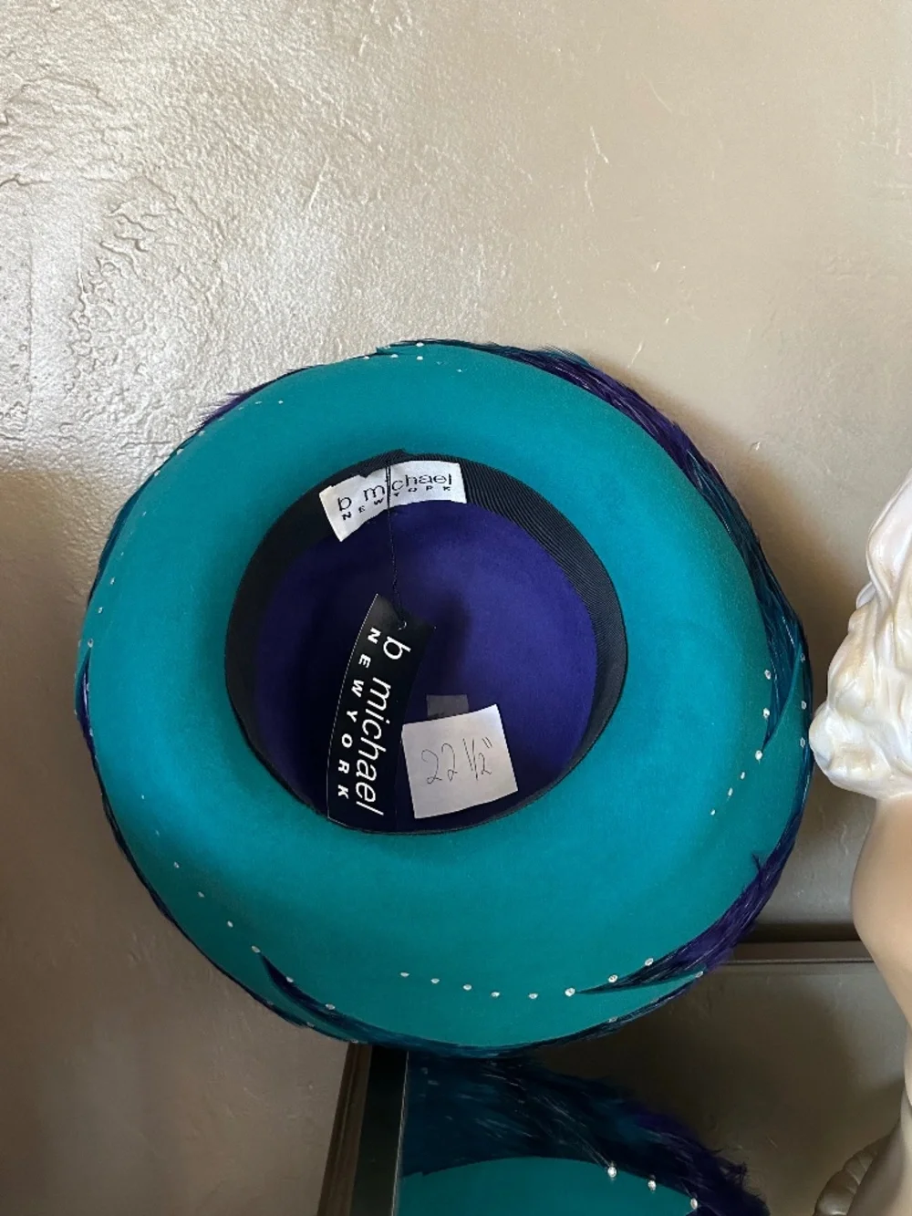 DESIGNER 1980s'/90s' AQUA & PURPLE  FELT 
